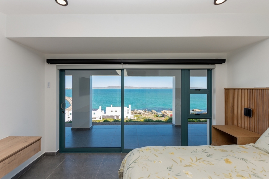 5 Bedroom Property for Sale in Mykonos Western Cape